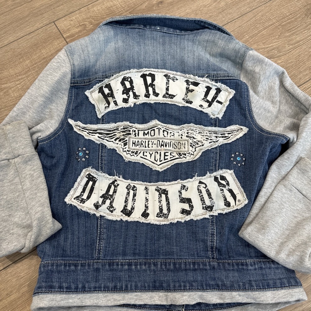 Harley Davidson Women Medium Denim Jean Jacket Sweater Rhinestone Embroidered‎